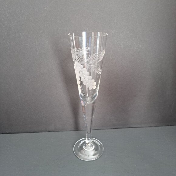 Etched Pinecone Champagne Flute 9.5" Tall Winter Holiday Stemware Elegant Glass - Picture 2 of 15